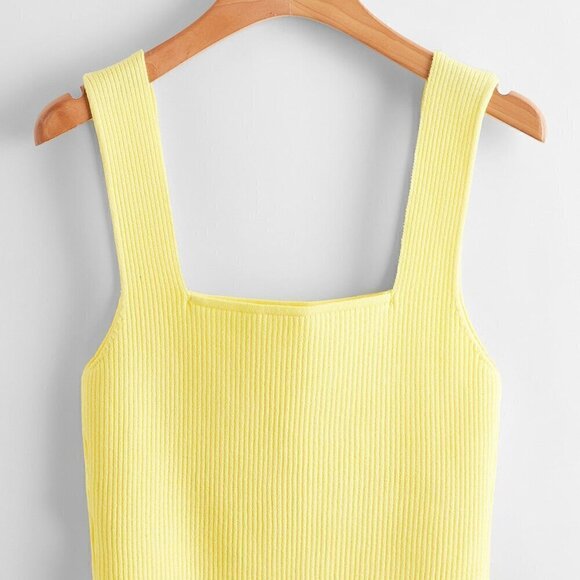 Yellow Casual Women's Solid Ribbed Knit Top - Picture 2 of 4